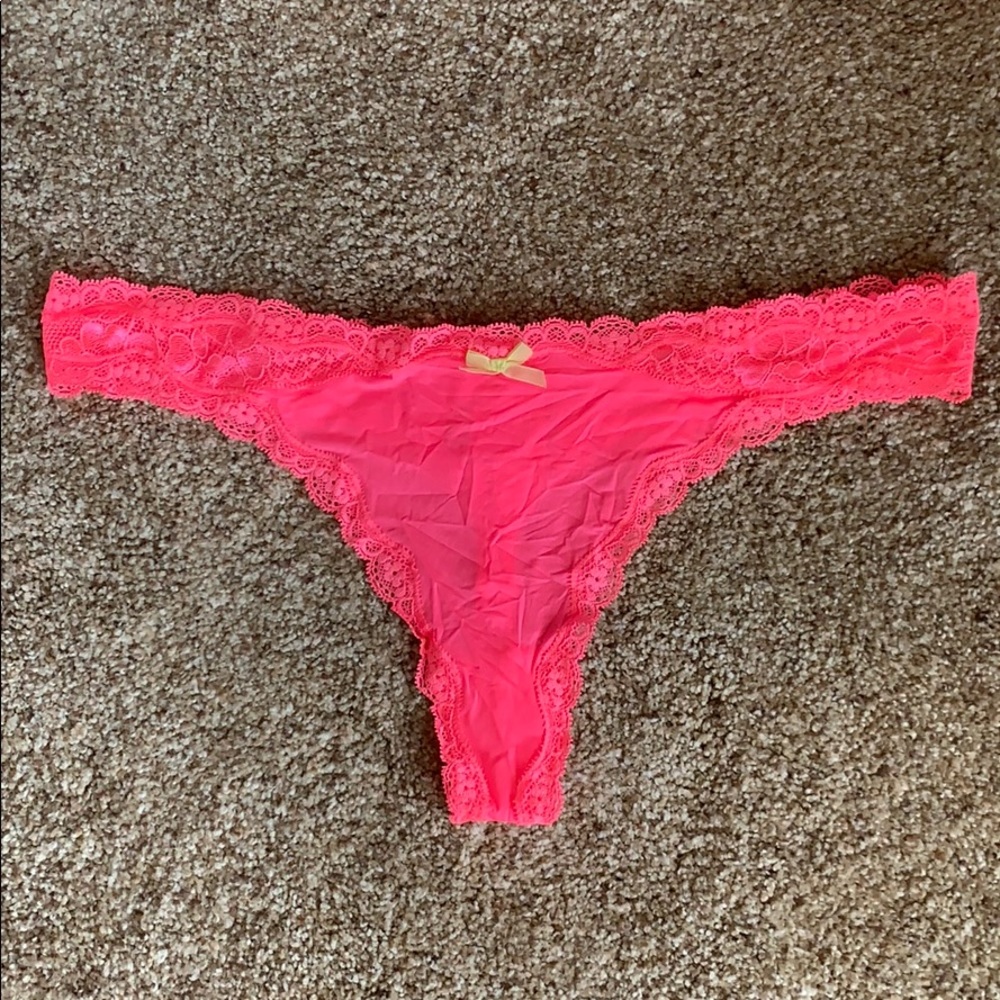NWT VS thong